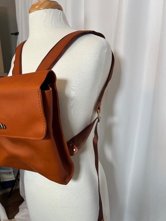 PORTLAND LEATHER TUSCANY SIERRA BACKPACK